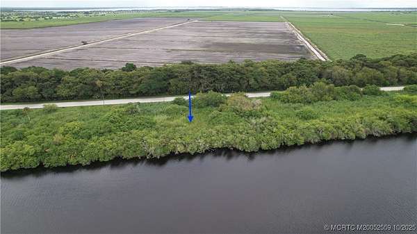 2 Acres of Residential Land for Sale in Okeechobee, Florida