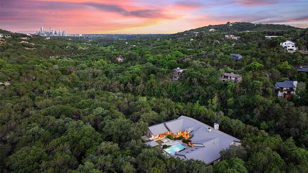 10 Acres of Residential Land for Sale in Austin, Texas