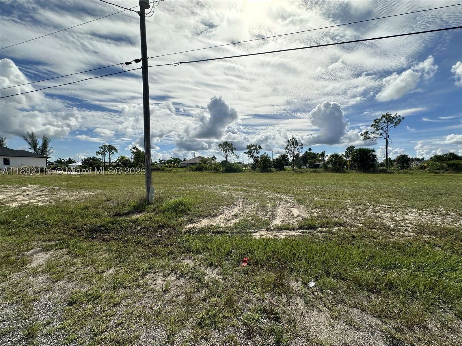 Land for Sale in Cape Coral, Florida