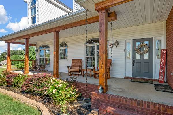 5.45 Acres of Residential Land with Home for Sale in Woodlawn, Tennessee