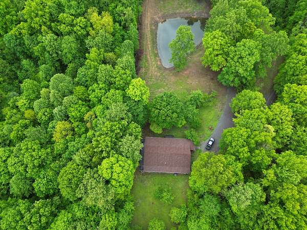 5 Acres of Residential Land with Home for Sale in Portland, Tennessee