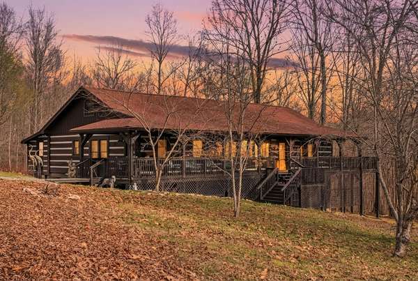 5 Acres of Residential Land with Home for Sale in Portland, Tennessee