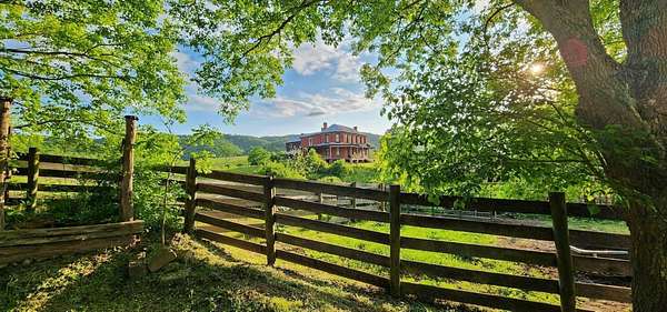 5 Acres of Improved Land for Sale in Alderson, West Virginia