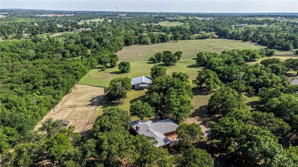 5 Acres of Land with Home for Sale in Guthrie, Oklahoma