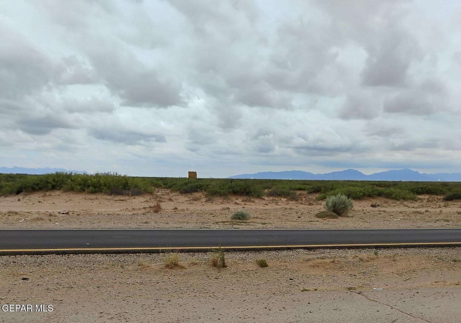 1 Acre of Land for Sale in Horizon City, Texas