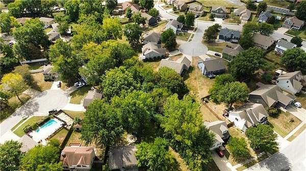 1.17 Acres of Residential Land for Sale in Lee's Summit, Missouri