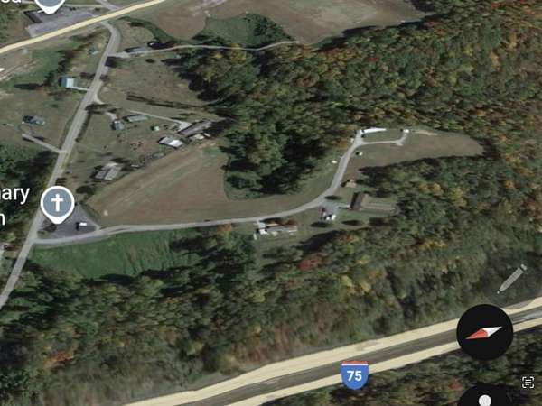 39 Acres of Land with Home for Sale in Williamsburg, Kentucky