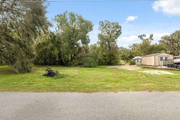 0.22 Acres of Residential Land for Sale in Lake Panasoffkee, Florida