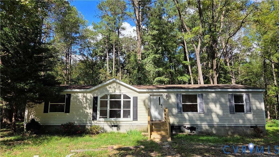 3.25 Acres of Residential Land with Home for Sale in Shacklefords, Virginia