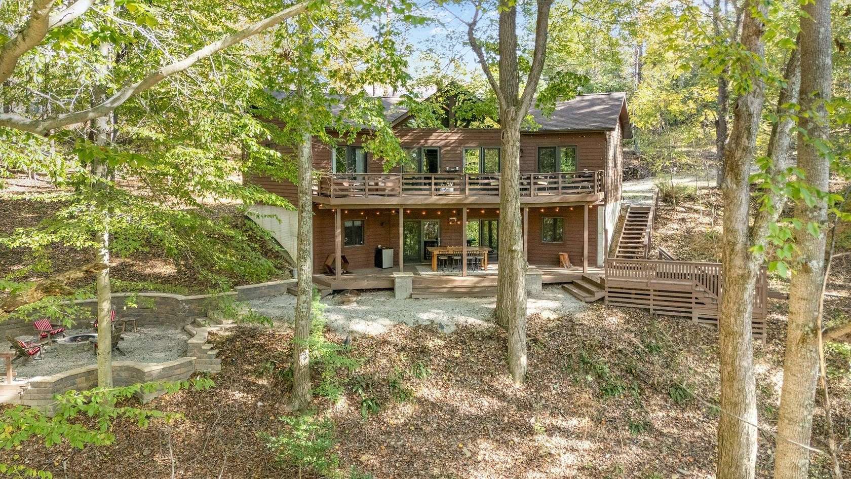 1.5 Acres of Residential Land with Home for Sale in Hide-A-Way Hills, Ohio