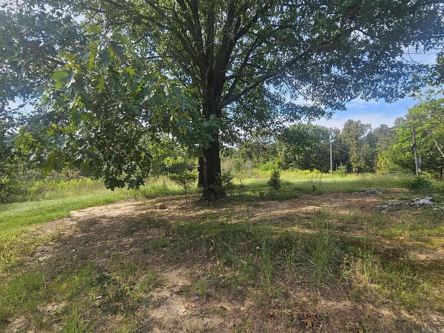 5 Acres of Land for Sale in Greenbrier, Arkansas