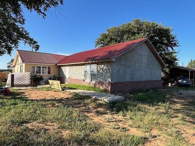 3 Acres of Residential Land with Home for Sale in Tahoka, Texas
