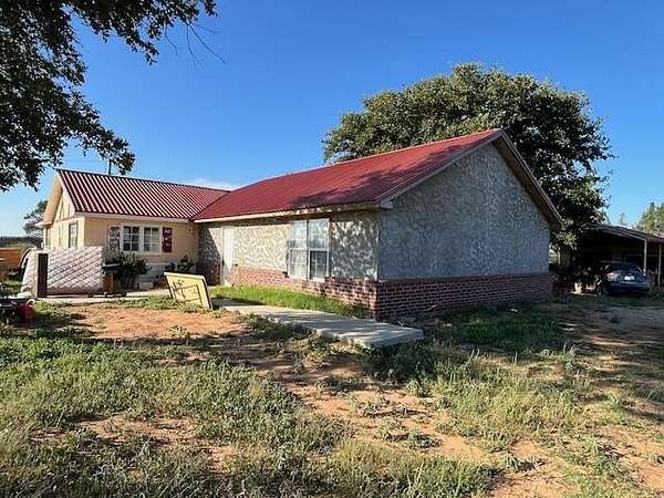 3 Acres of Residential Land with Home for Sale in Tahoka, Texas