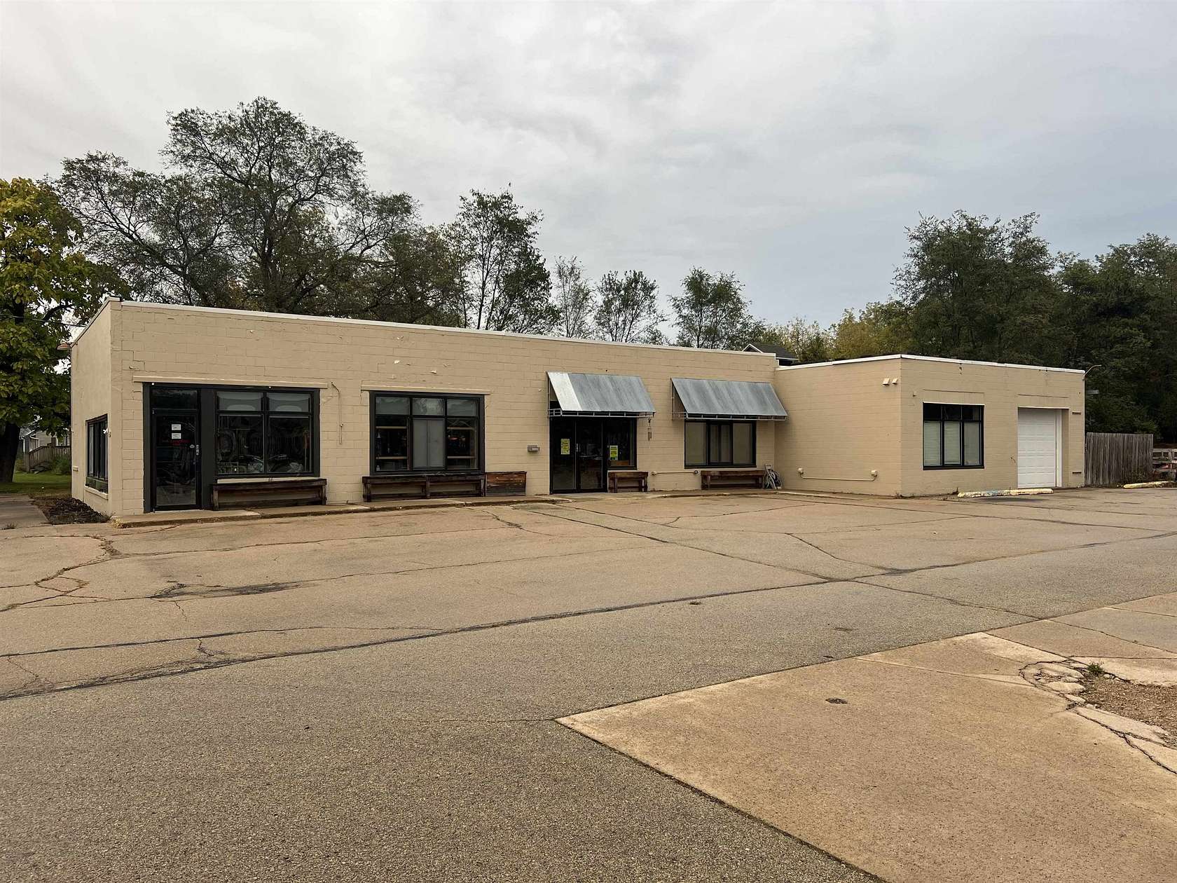 2.15 Acres of Improved Mixed-Use Land for Sale in Manawa, Wisconsin