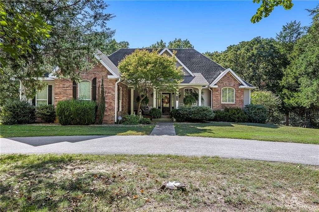 7.45 Acres of Residential Land with Home for Sale in Rogers, Arkansas