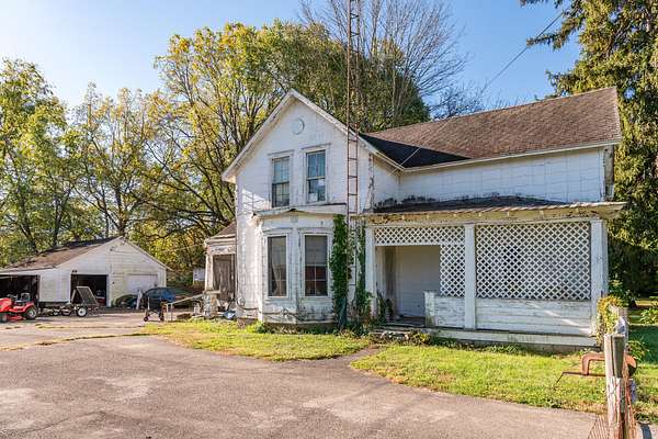 2.63 Acres of Residential Land with Home for Sale in Springfield, Ohio