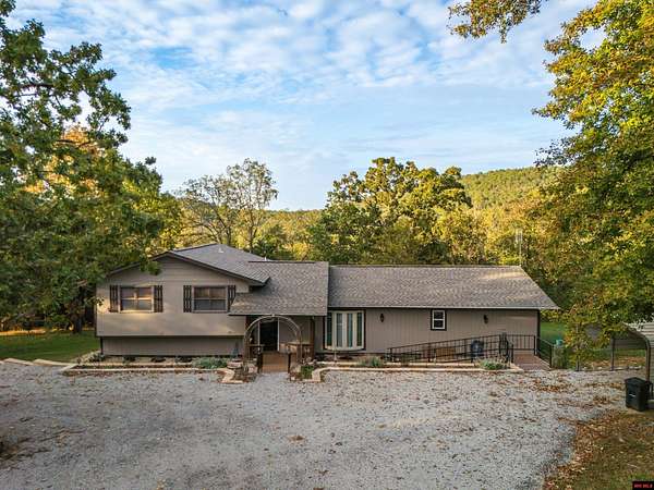 2 Acres of Residential Land with Home for Sale in Oakland, Arkansas