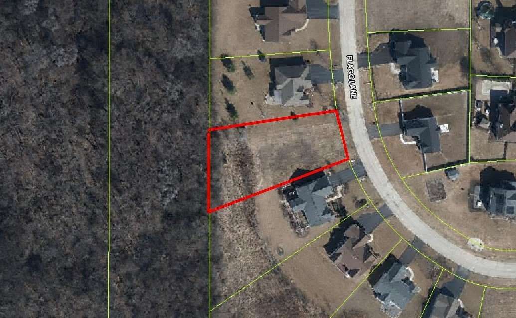 0.5 Acres of Residential Land for Sale in Woodstock, Illinois
