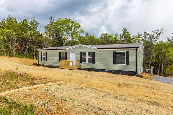 10.4 Acres of Recreational Land with Home for Sale in Harrodsburg, Kentucky