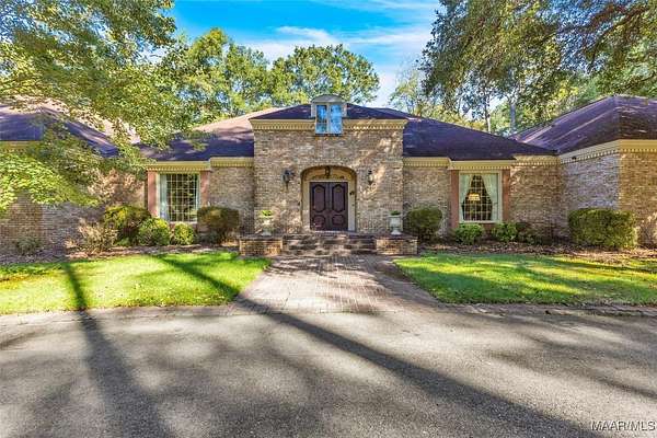 4.26 Acres of Residential Land with Home for Sale in Selma, Alabama