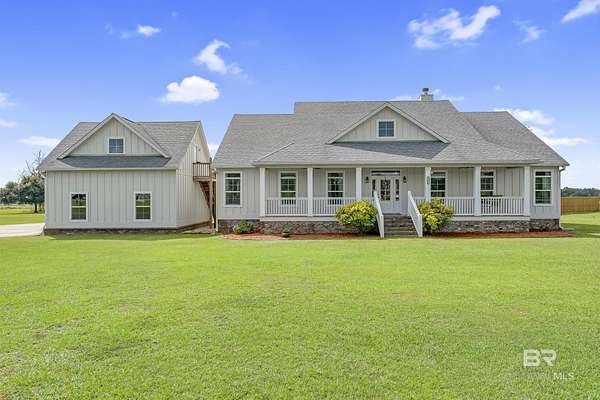 21 Acres of Agricultural Land with Home for Sale in Elberta, Alabama