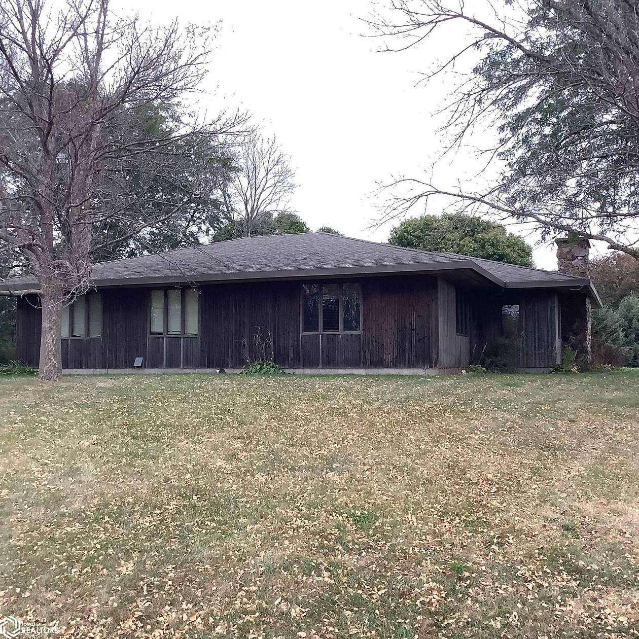 15 Acres of Land with Home for Sale in Buffalo Center, Iowa