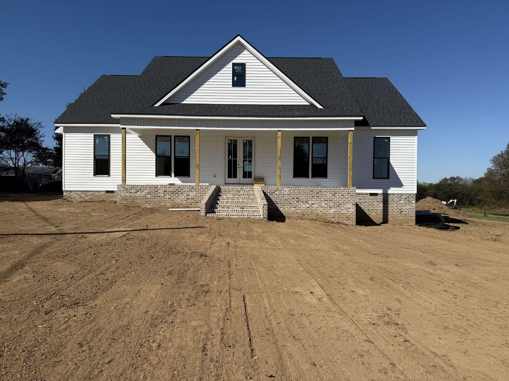 2.39 Acres of Residential Land with Home for Sale in Castalian Springs, Tennessee