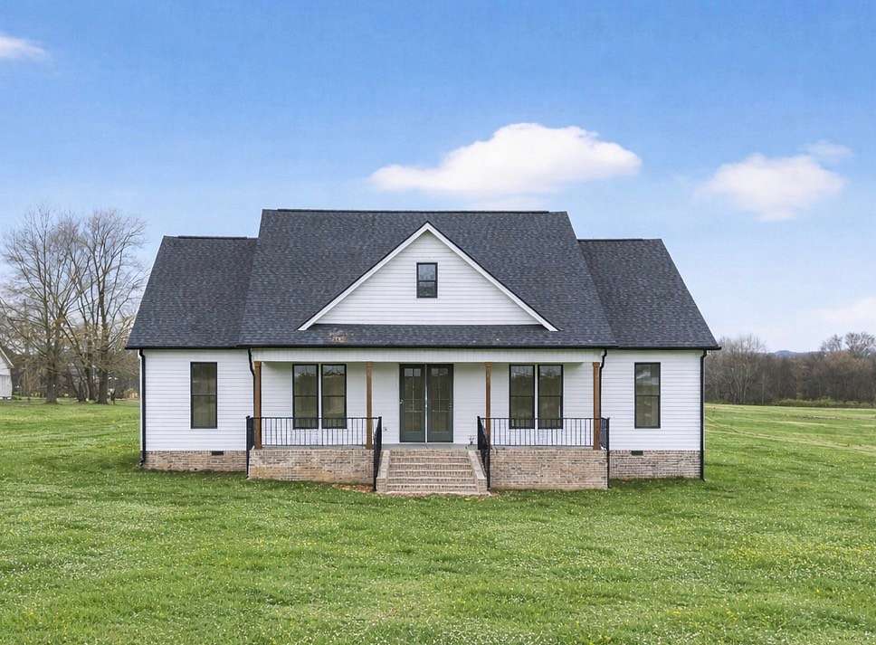 2.39 Acres of Land with Home for Sale in Castalian Springs, Tennessee