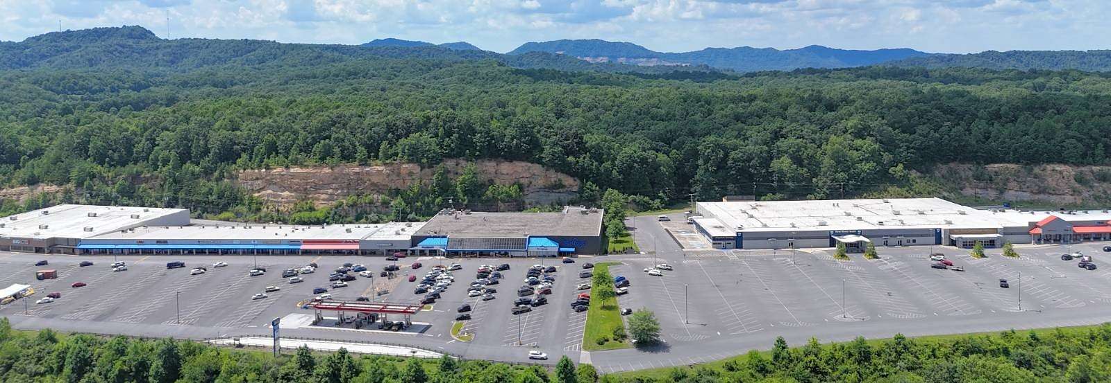 90 Acres of Mixed-Use Land for Sale in Oak Hill, West Virginia