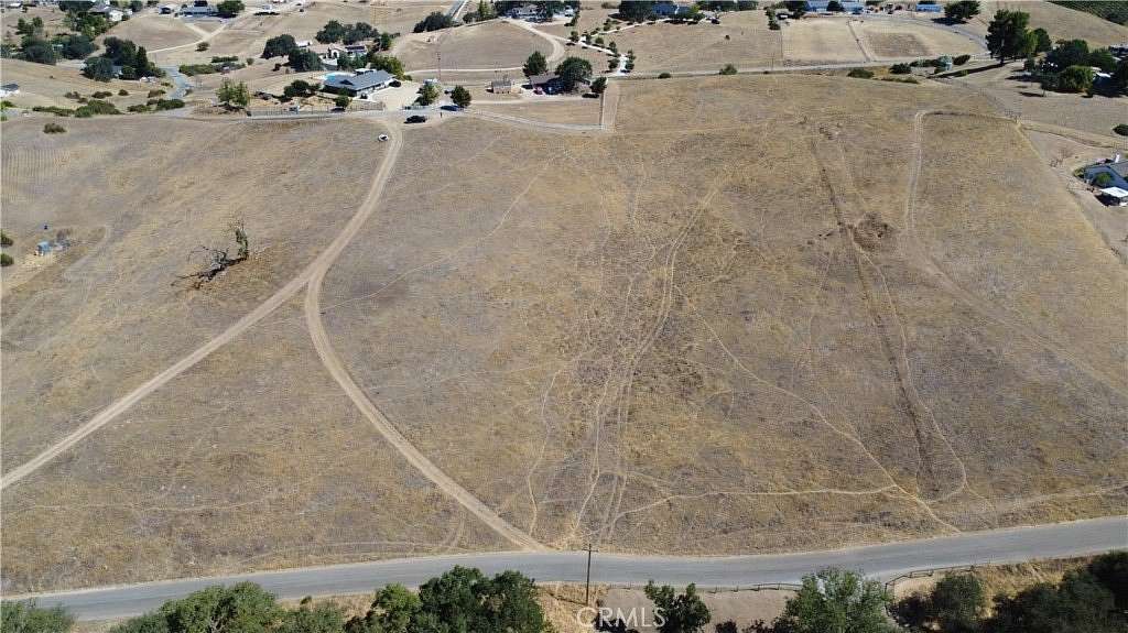 5 Acres of Land for Sale in Paso Robles, California