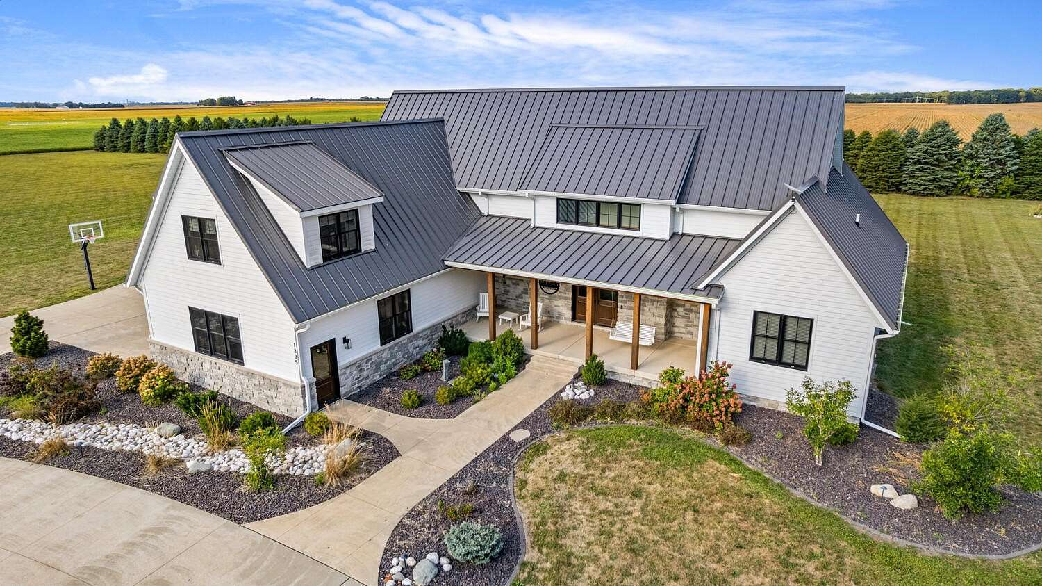 5 Acres of Residential Land with Home for Sale in St. Joseph, Illinois