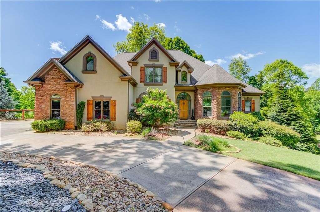 Residential Land with Home for Lease in Cumming, Georgia