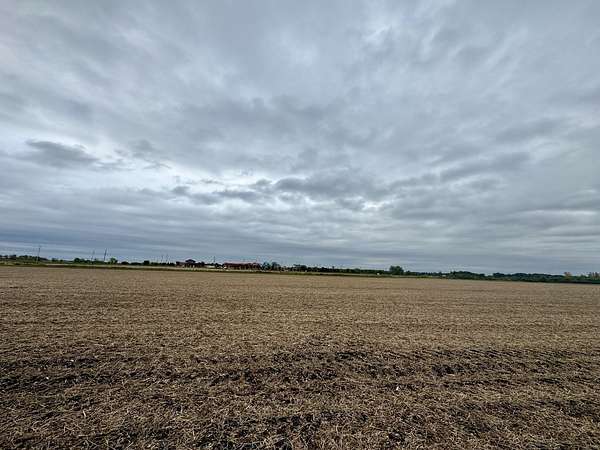 72.5 Acres of Land for Sale in Yorkville, Illinois