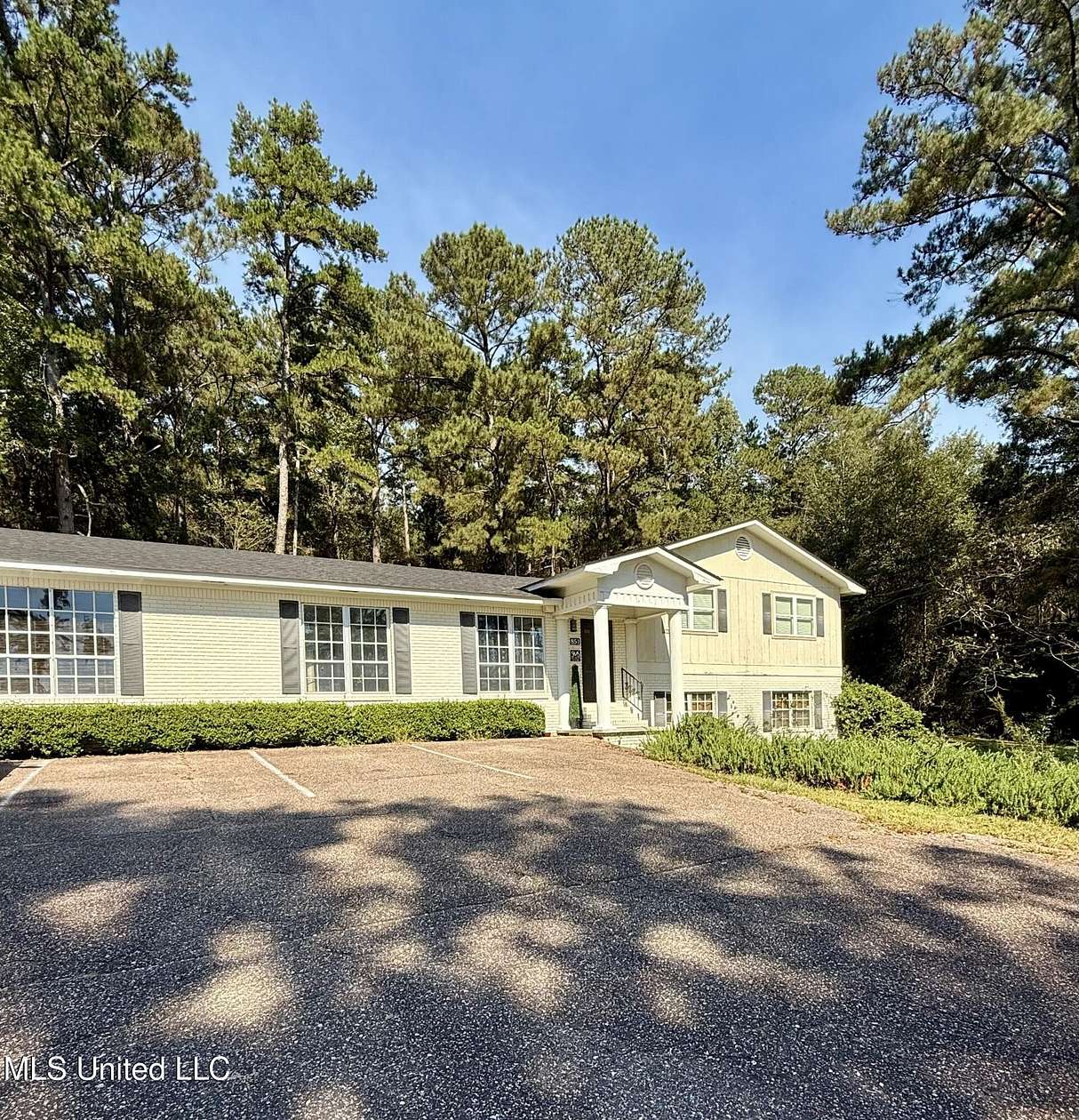 4.5 Acres of Residential Land with Home for Sale in Louin, Mississippi