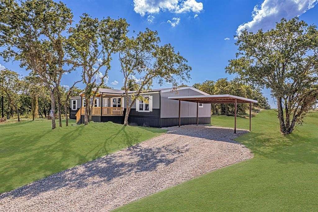 2.84 Acres of Residential Land with Home for Sale in Sunset, Texas