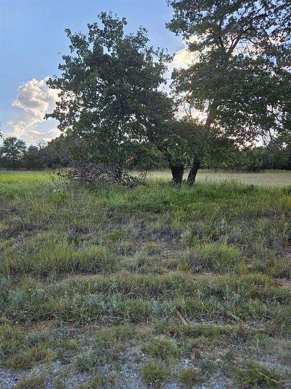 5 Acres of Residential Land for Sale in Iredell, Texas