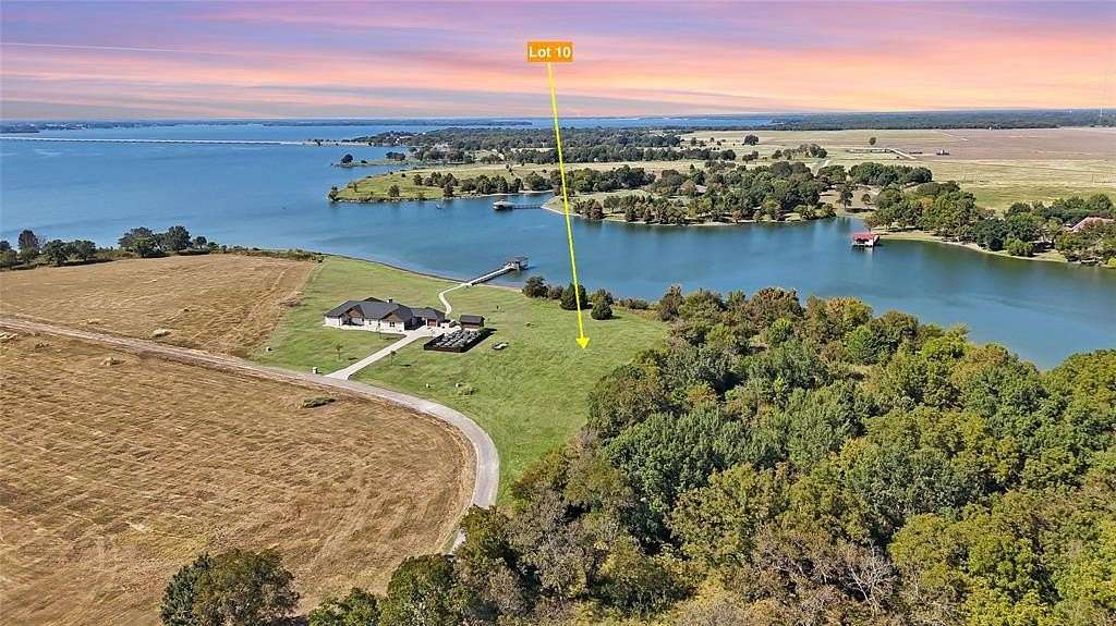 1.52 Acres of Residential Land for Sale in Kerens, Texas