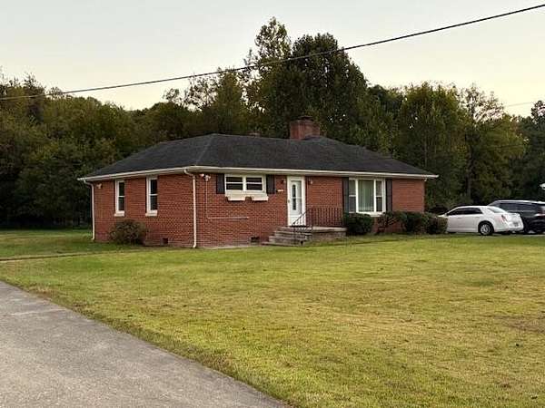 2.27 Acres of Residential Land with Home for Sale in Salem, Virginia