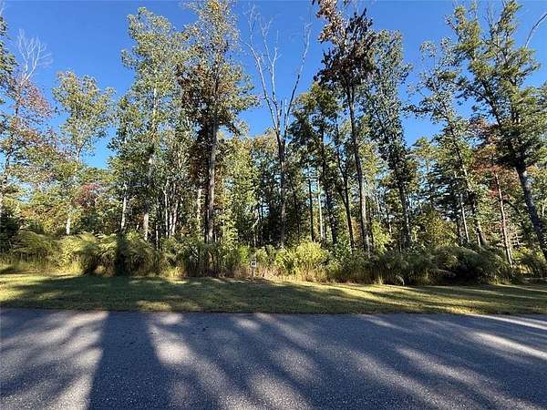 1 Acre of Residential Land for Sale in Sautee-Nacoochee, Georgia