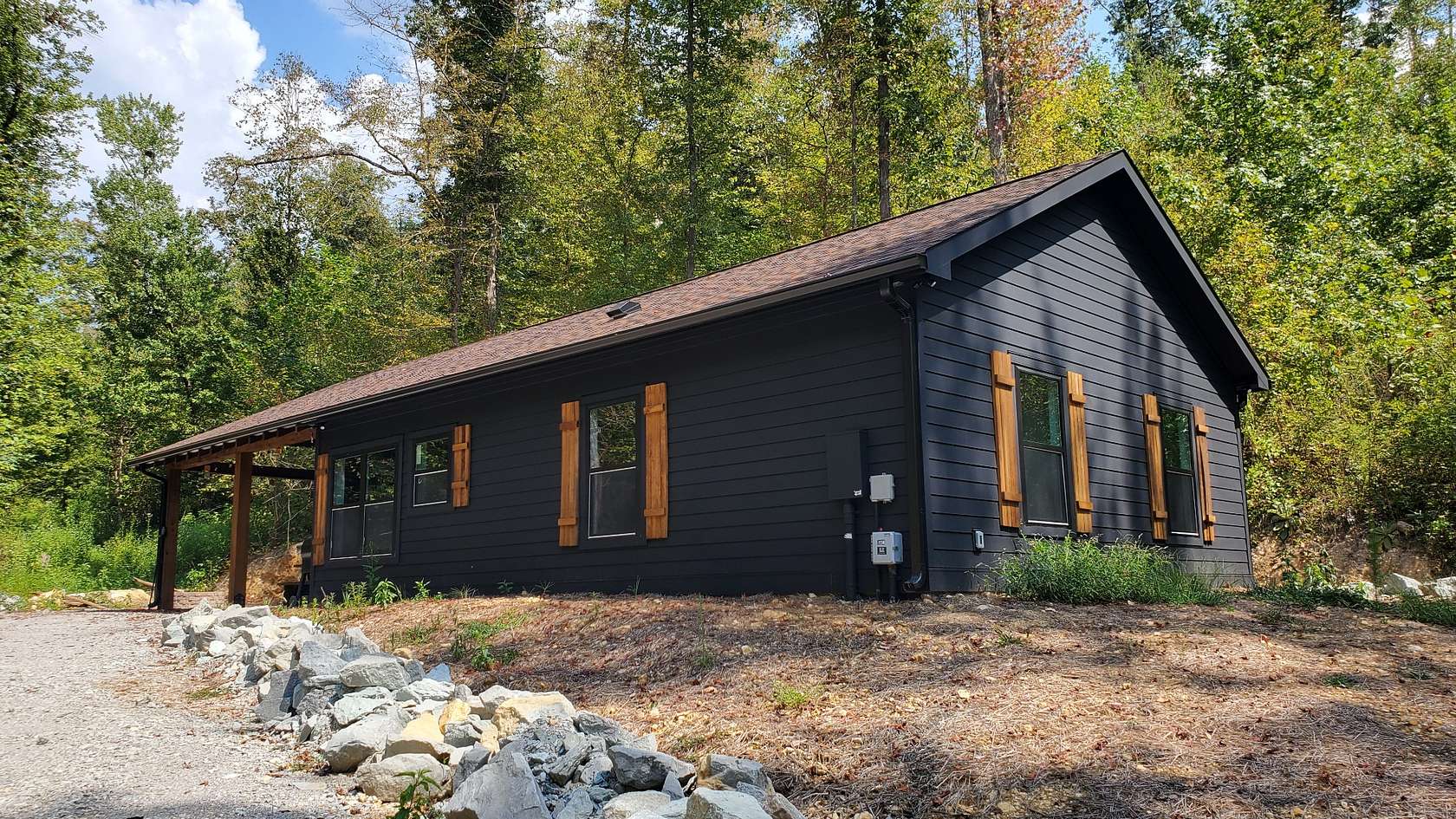 15.3 Acres of Recreational Land with Home for Sale in Linden, Tennessee