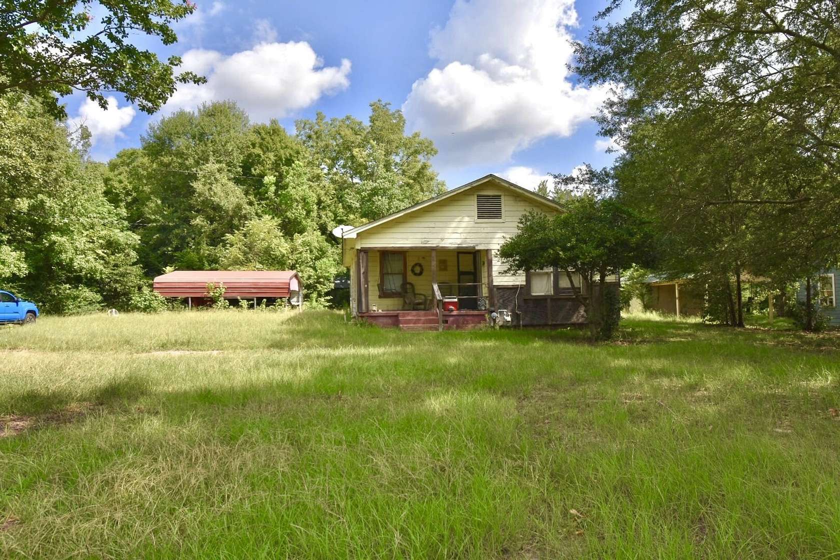 12 Acres of Recreational Land with Home for Sale in Texarkana, Arkansas