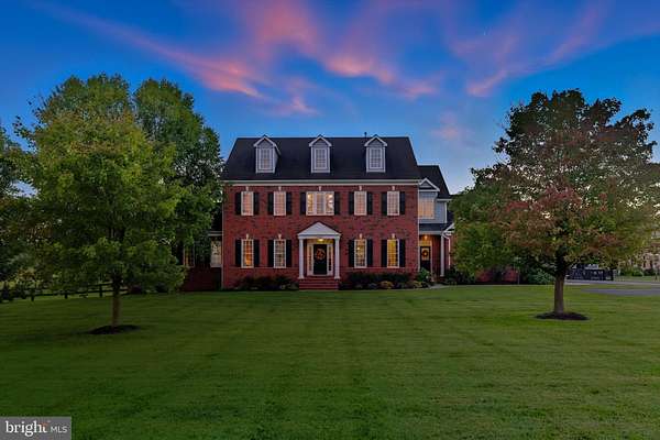 3.3 Acres of Residential Land with Home for Sale in Hamilton, Virginia