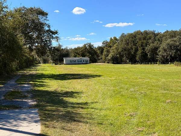 5 Acres of Mixed-Use Land for Sale in Plant City, Florida