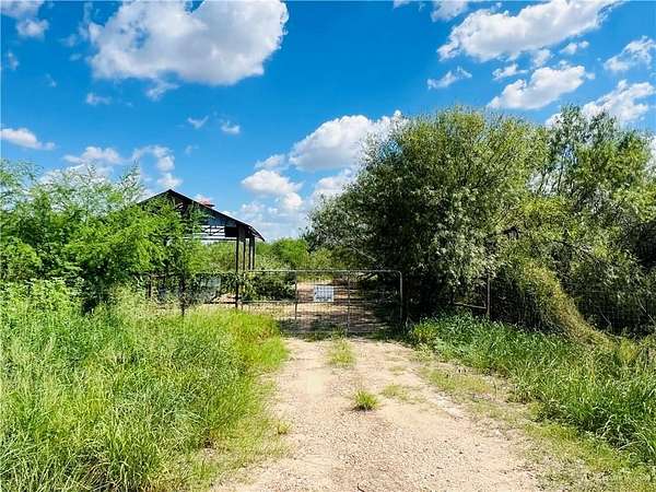 10 Acres of Mixed-Use Land for Sale in Sullivan City, Texas