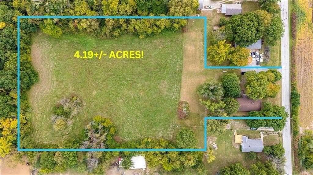 4.19 Acres of Residential Land with Home for Sale in Kansas City, Kansas