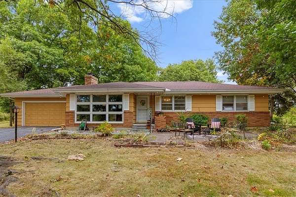 4.19 Acres of Residential Land with Home for Sale in Kansas City, Kansas