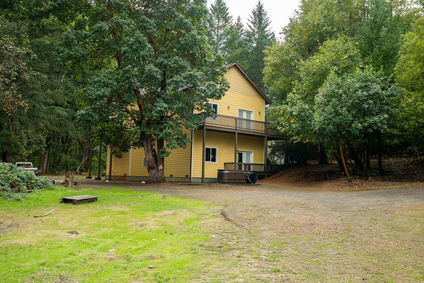 5 Acres of Land with Home for Sale in Cave Junction, Oregon
