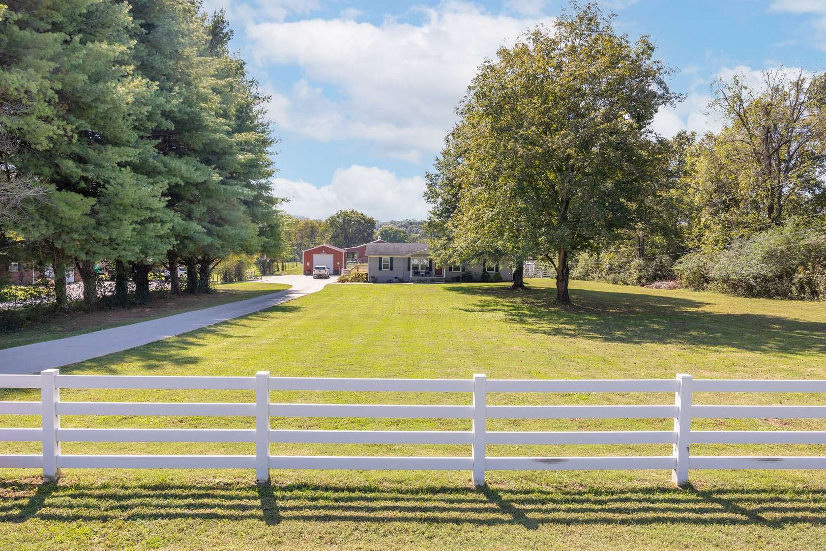 6.36 Acres of Land with Home for Sale in Columbia, Tennessee