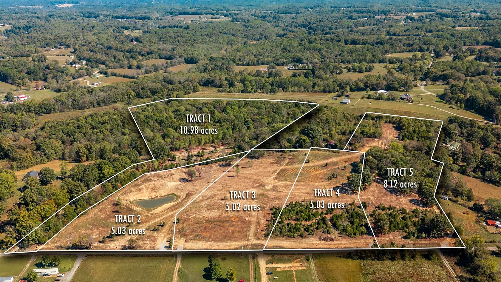 5 Acres of Residential Land for Sale in Bethpage, Tennessee