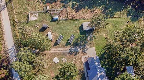 7.25 Acres of Residential Land with Home for Sale in Mountain Grove, Missouri